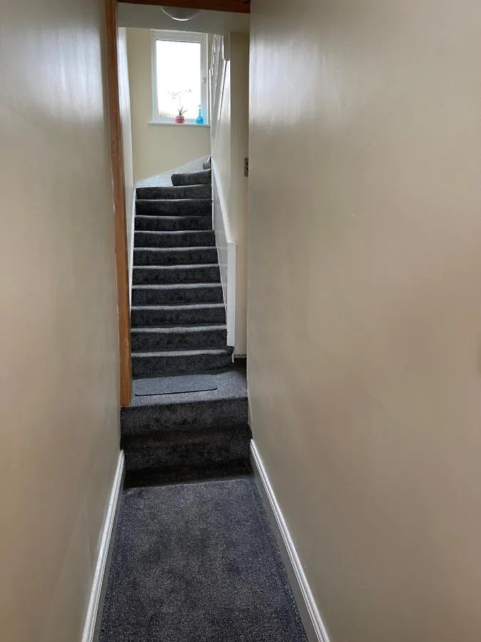 Harbour View Holiday Let - Entire 3 Bedroom Maisonette With Spectacular Harbour And Sea Front Views Sleeps 5 Bridlington