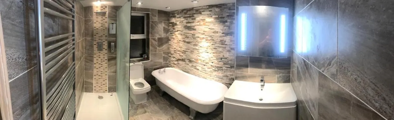 Harbour View Holiday Let - Entire 3 Bedroom Maisonette With Spectacular Harbour And Sea Front Views Sleeps 5 Bridlington 0*,
