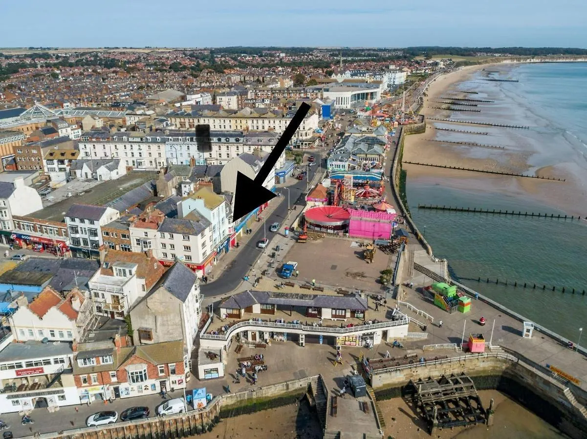Harbour View Holiday Let - Entire 3 Bedroom Maisonette With Spectacular Harbour And Sea Front Views Sleeps 5 Bridlington Verenigd Koninkrijk